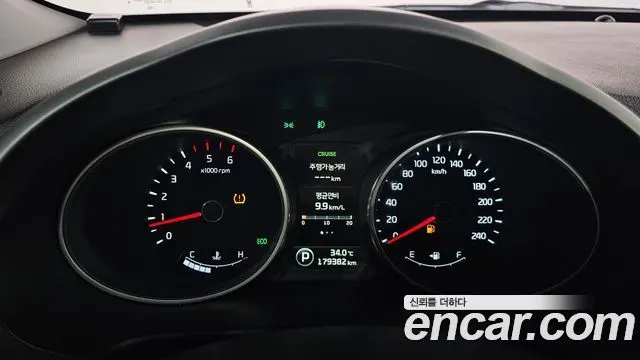KIA SPORTAGE R 2015 — 179 382 км, белый, Корея — под ключ — фото 8