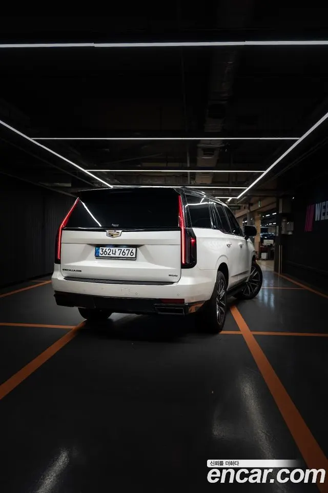 CADILLAC ESCALADE 2021 — 53 000 км, белый, Корея — под ключ — фото 4