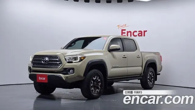 TOYOTA TACOMA 2017