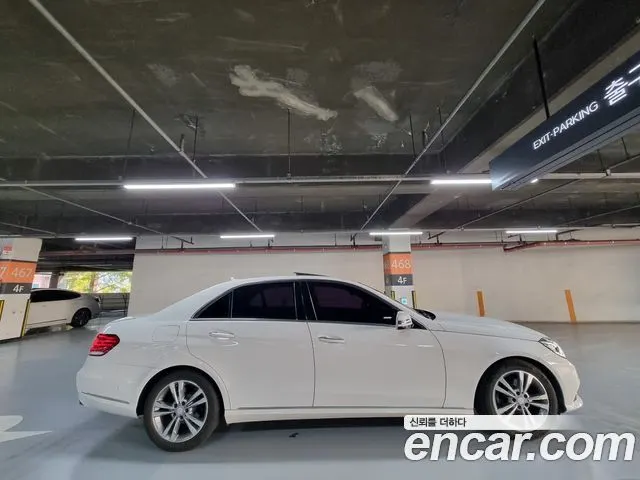 MERCEDES-BENZ E-CLASS W212 2014 — 207 000 км, белый, Корея — под ключ — фото 4