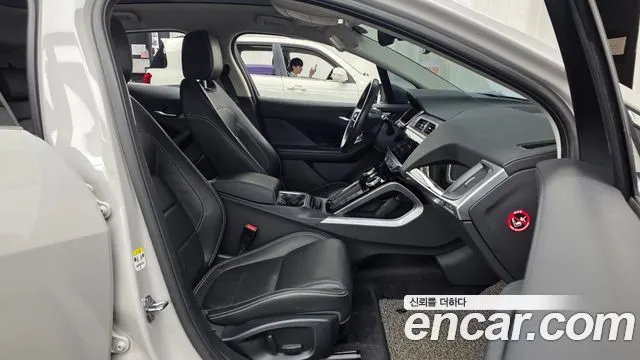 JAGUAR I-PACE 2019 — 91 566 км, белый-перламутр, Корея — под ключ — фото 11