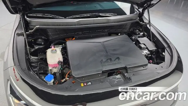 KIA NIRO 2024 — 7 806 км, чёрный, Корея — под ключ — фото 6