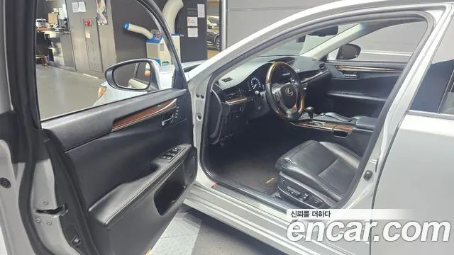 LEXUS ES300H 2013 — 116 206 км, серебристо-серый, Корея — под ключ — фото 10