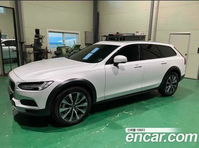 VOLVO V90 CROSS COUNTRY 2022 — 58 000 км, белый, Корея — под ключ — фото 12