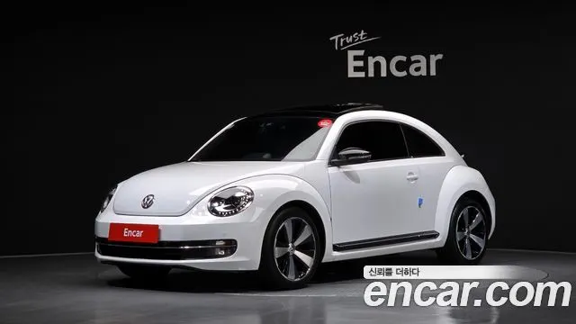 VOLKSWAGEN BEETLE 2015