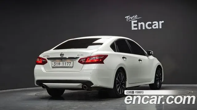 NISSAN ALTIMA 2018 — 133 330 км, серебристый, Корея — под ключ — фото 2