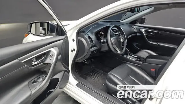 NISSAN ALTIMA 2018 — 133 330 км, серебристый, Корея — под ключ — фото 12