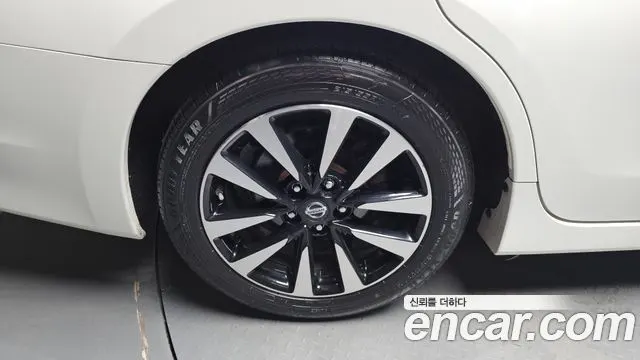 NISSAN ALTIMA 2018 — 133 330 км, серебристый, Корея — под ключ — фото 5