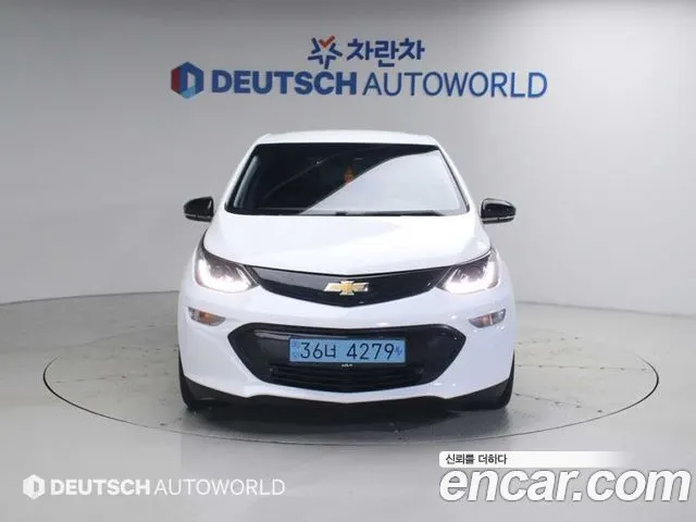 CHEVROLET BOLT 2018 — 156 786 км, белый, Корея — под ключ — фото 3