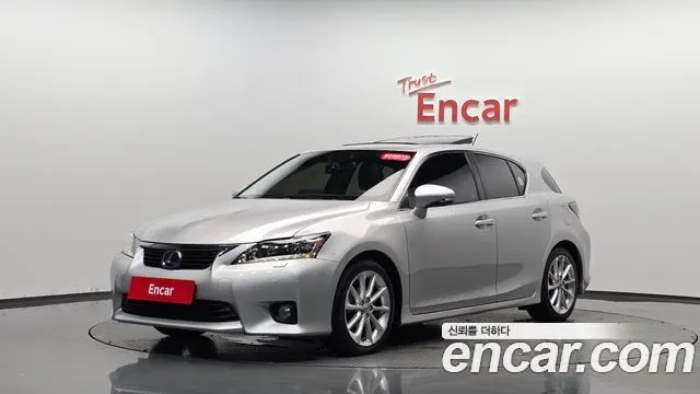 LEXUS CT200H 2011