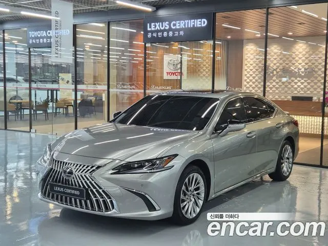 LEXUS ES300H 2026