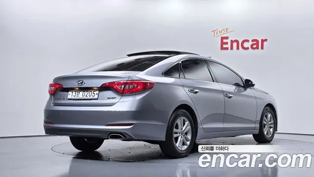 HYUNDAI SONATA 2016 — 126 606 км, серебристо-серый, Корея — под ключ — фото 2
