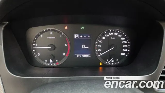 HYUNDAI SONATA 2016 — 126 606 км, серебристо-серый, Корея — под ключ — фото 8