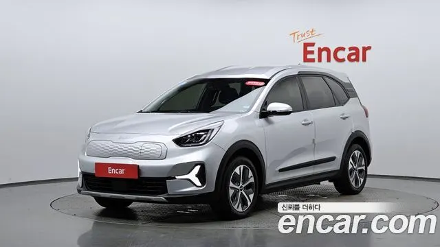 KIA NIRO PLUS 2024 — 11 543 км, серебристый, Корея — под ключ — фото 11