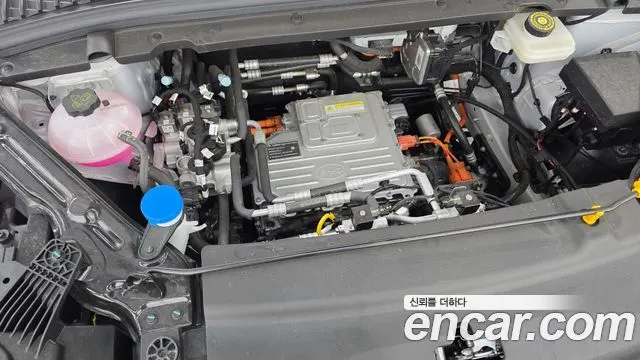 BYD ATTO 3 2025 — 7 030 км, светло-серебристый, Корея — под ключ — фото 6