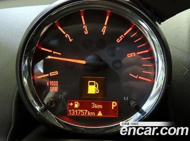 MINI COOPER D COUNTRYMAN 2015 — 131 737 км, серый, Корея — под ключ — фото 9