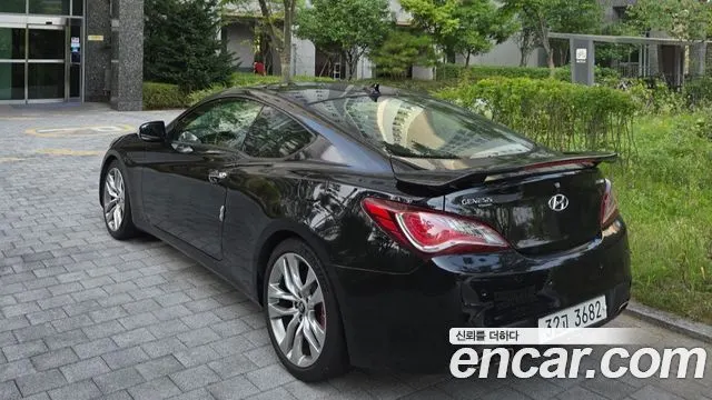 HYUNDAI GENESIS COUPE 2015 — 157 000 км, чёрный, Корея — под ключ — фото 2