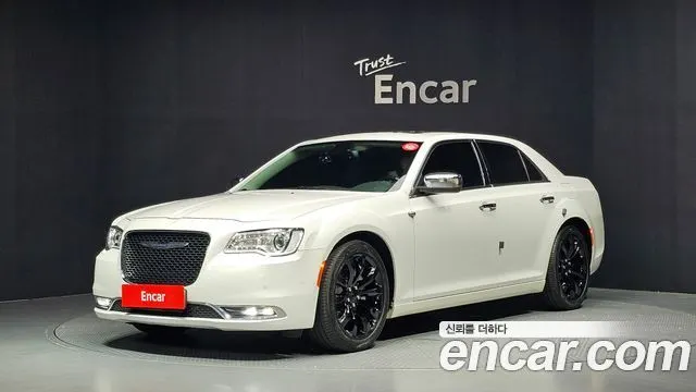 CHRYSLER 300C 2016 — 64 285 км, белый, Корея — под ключ — фото 1