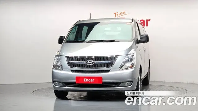 HYUNDAI GRAND STAREX 2016 — 189 562 км, серебристый, Корея — под ключ — фото 3