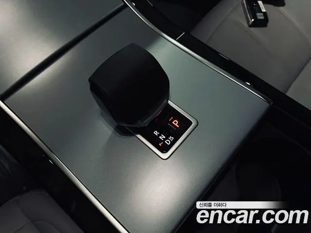 LAND ROVER RANGE ROVER EVOQUE 2025 — 4 982 км, светло-золотистый, Корея — под ключ — фото 9
