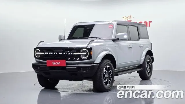 FORD BRONCO 2024 — 9 135 км, серебристо-серый, Корея — под ключ — фото 1