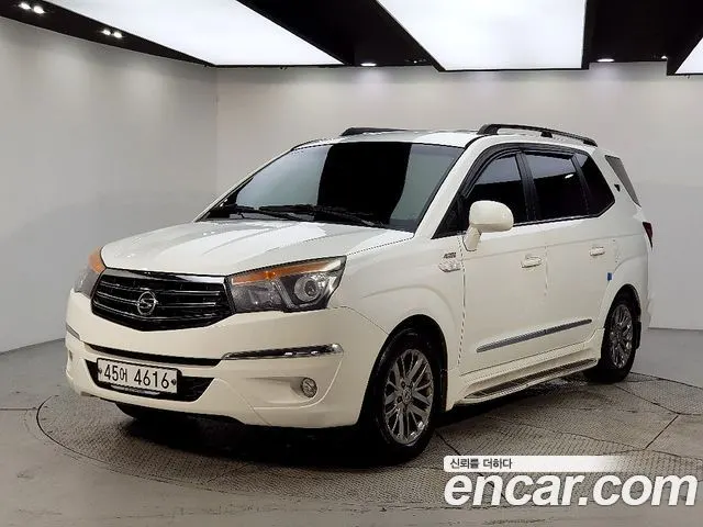 KGM KORANDO TURISMO 2015 — 155 000 км, белый, Корея — под ключ — фото 12