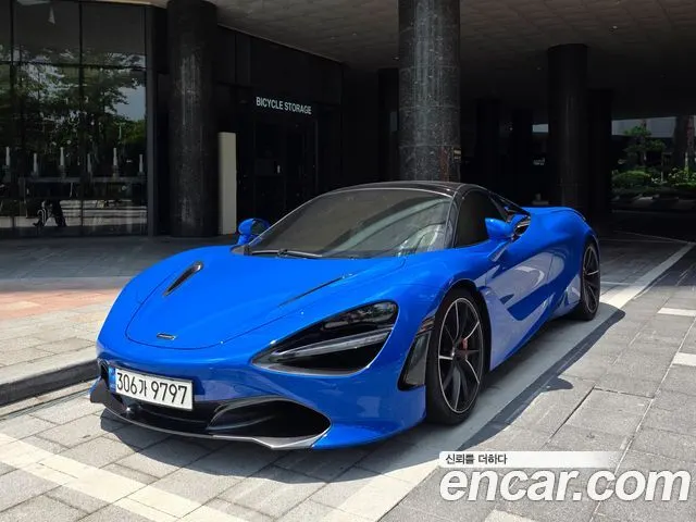 MCLAREN 720S 2022