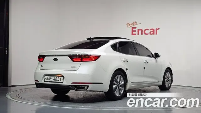 KIA K7 HYBRID 2017 — 122 524 км, белый, Корея — под ключ — фото 2