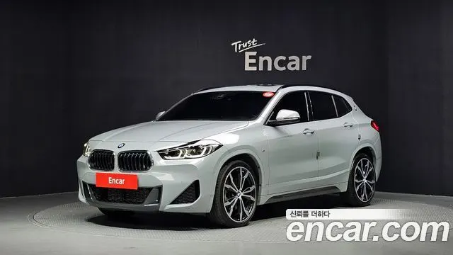 BMW X2 2023 — 45 219 км, светло-серебристый, Корея — под ключ — фото 1