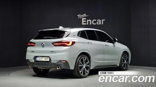 BMW X2 2023 — 45 219 км, светло-серебристый, Корея — под ключ — фото 2