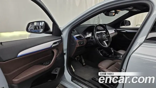 BMW X2 2023 — 45 219 км, светло-серебристый, Корея — под ключ — фото 10