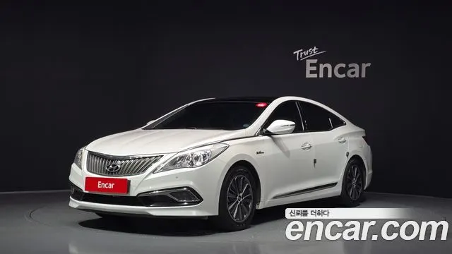 HYUNDAI GRANDEUR HYBRID HG 2016