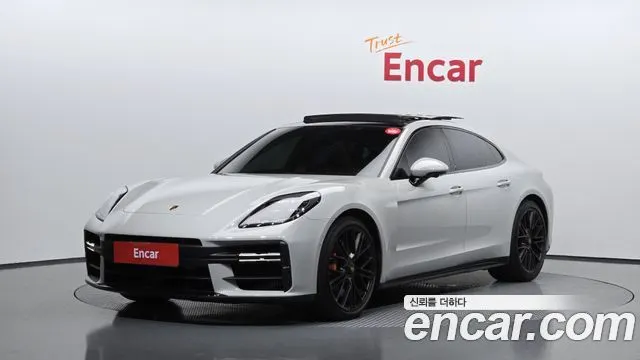 PORSCHE PANAMERA 976 2025