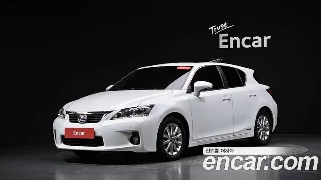 LEXUS CT200H 2013