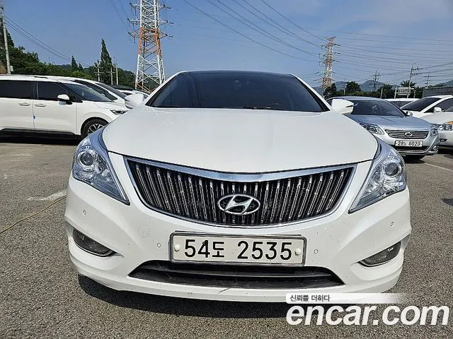 HYUNDAI GRANDEUR 2014 — 212 779 км, белый, Корея — под ключ — фото 11