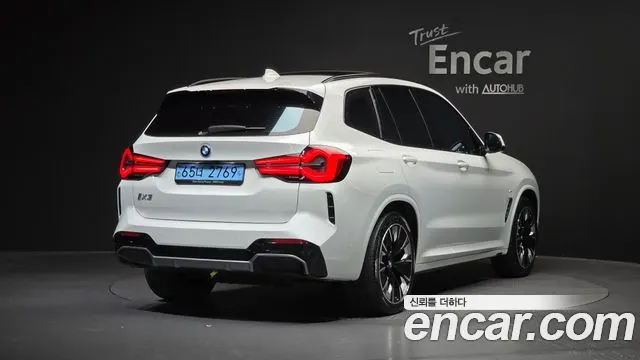 BMW IX3 2023