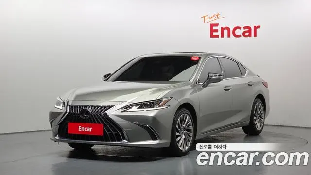 LEXUS ES300H 2023