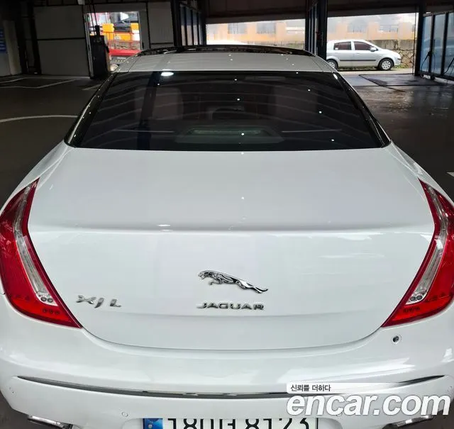 JAGUAR XJ 2012 — 238 000 км, белый, Корея — под ключ — фото 4
