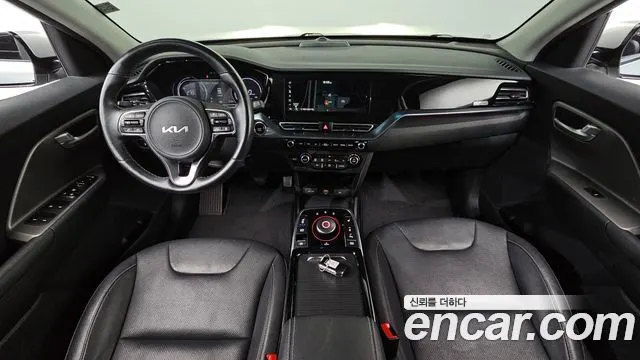 KIA NIRO PLUS 2023 — 67 398 км, белый, Корея — под ключ — фото 7