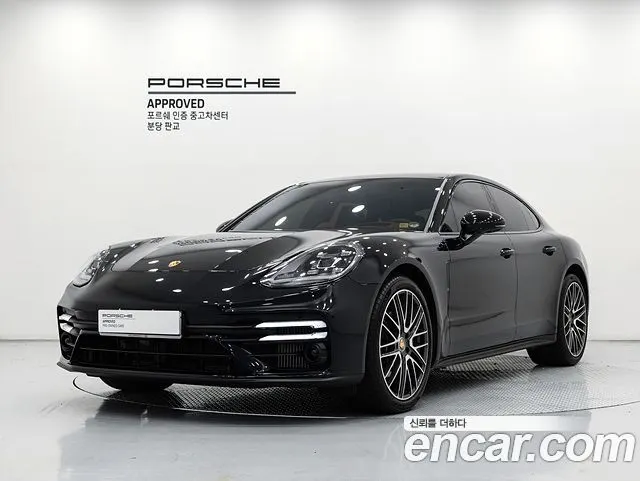 PORSCHE PANAMERA 2023