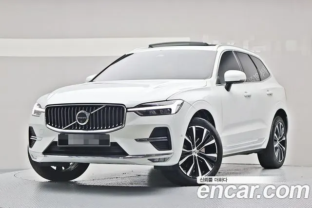 VOLVO XC60 2025