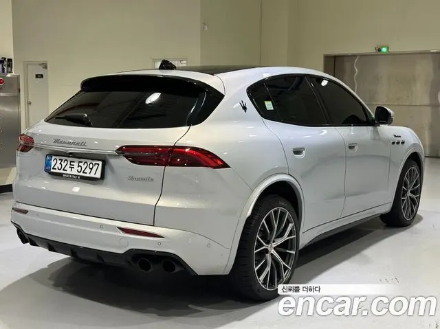MASERATI GRECALE 2024 — 12 780 км, светло-серебристый, Корея — под ключ — фото 2