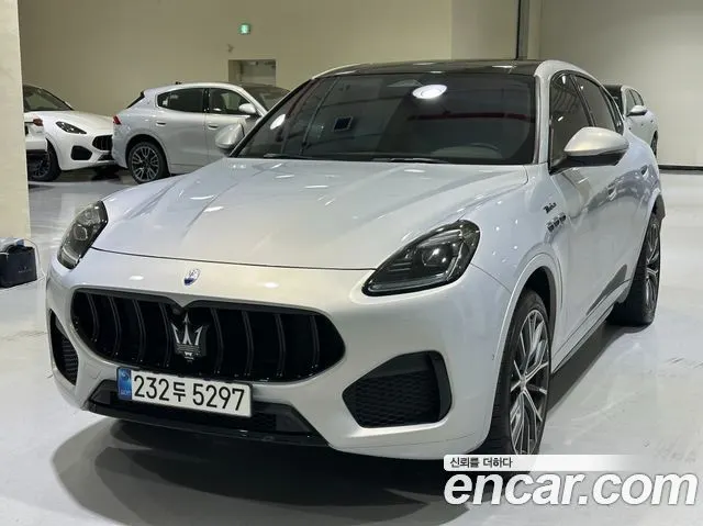 MASERATI GRECALE 2024 — 12 780 км, светло-серебристый, Корея — под ключ — фото 12