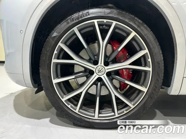 MASERATI GRECALE 2024 — 12 780 км, светло-серебристый, Корея — под ключ — фото 5