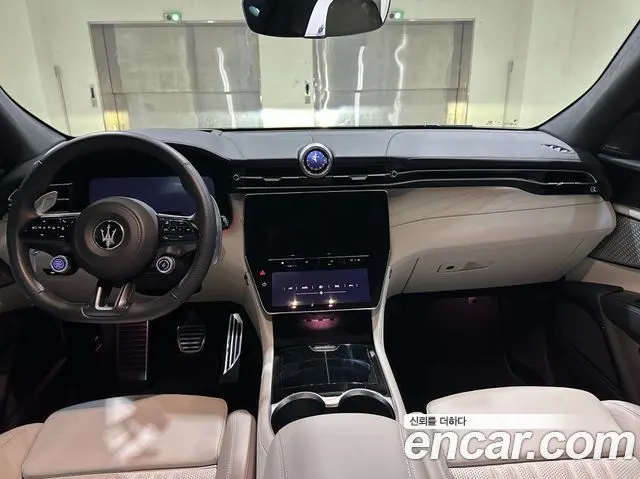 MASERATI GRECALE 2024 — 12 780 км, светло-серебристый, Корея — под ключ — фото 7