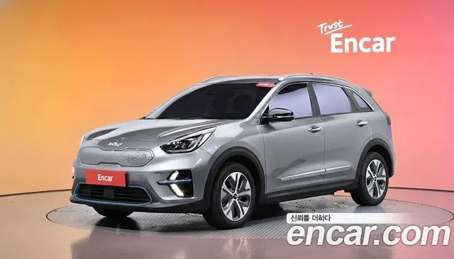 KIA NIRO 2022 — 36 038 км, серебристо-серый, Корея — под ключ — фото 2