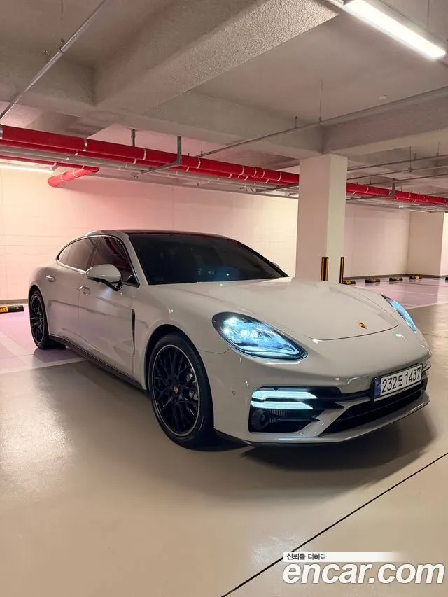 PORSCHE PANAMERA 971 2023
