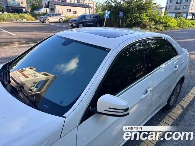 MERCEDES-BENZ E-CLASS W212 2011 — 259 000 км, белый-перламутр, Корея — под ключ — фото 3