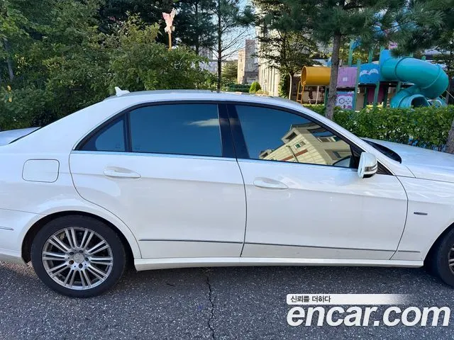 MERCEDES-BENZ E-CLASS W212 2011 — 259 000 км, белый-перламутр, Корея — под ключ — фото 5