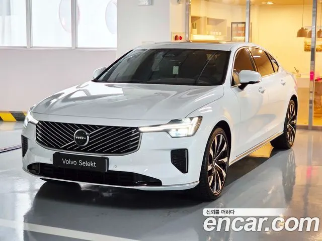 VOLVO S90 2026